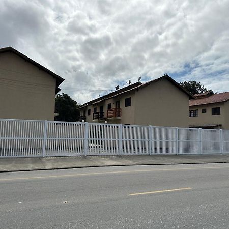 Casa Condominio Bertioga - 800Mt Da Praia - Com Ar Condicionado Eksteriør billede